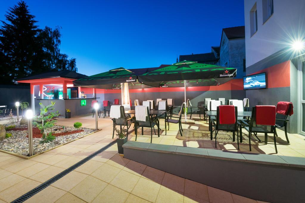Relax21 Hotel Uhersky Ostroh Luaran gambar